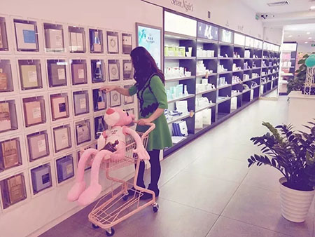 未来美妆店铺理想的模式——打造美妆乐园！